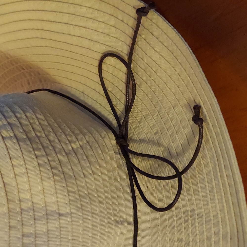 Sunhat - Picture 2 of 5